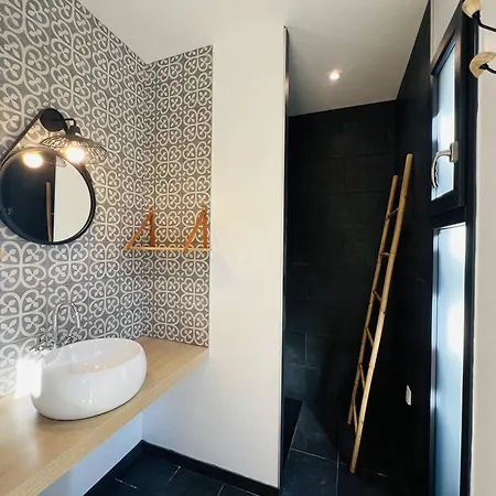 Villa 8 Pers A Avec Piscine Chauffee Et Clim - Fr-1-791-44